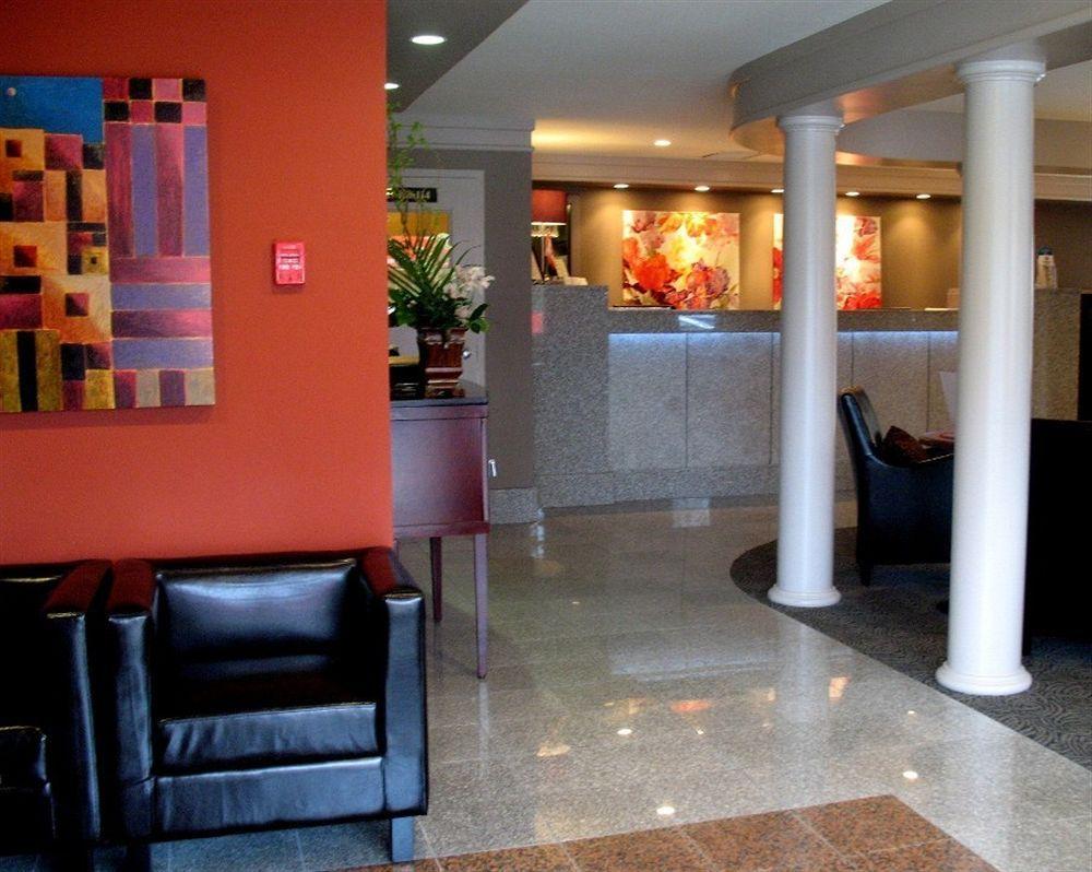 Helm'S Inn Вікторія Екстер'єр фото